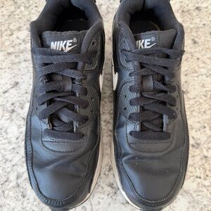 Nike Air Max Kids Black and White Sneakers